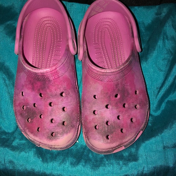crocs bogo